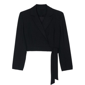 Esta Blazer