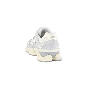 9060 Trainers