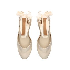 Carina Wedges