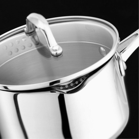 7000 Four-Piece Draining Saucepan Set