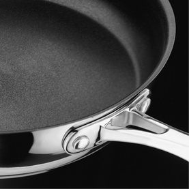 7000 Four-Piece Draining Saucepan Set