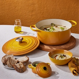 Signature Cast Iron Round Casserole 28cm