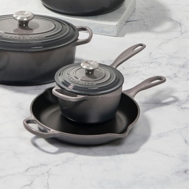 Signature Cast Iron Frying Pan With Metal Handle 23cm