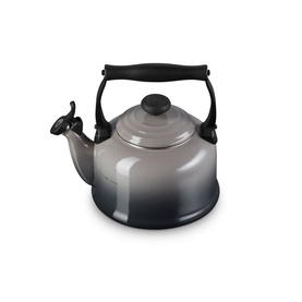 Traditional Kettle With Fixed Whistle 2.1L