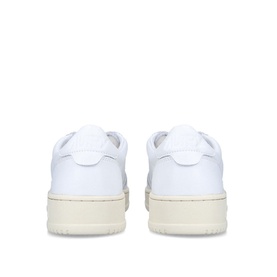 Medalist Low-Top Trainers