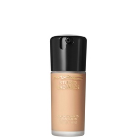 Studio Radiance Serum-Powered&trade; Foundation
