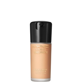 Studio Radiance Serum-Powered&trade; Foundation