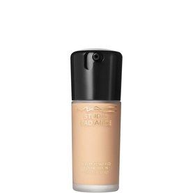 Studio Radiance Serum-Powered&trade; Foundation