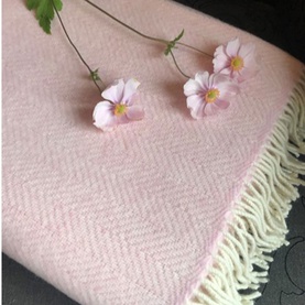 1430 Throw pink