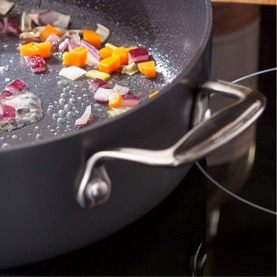 Hard Anodised Non-Stick Saut&eacute; Pan 30cm