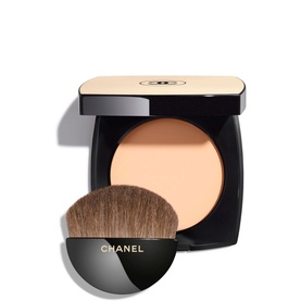 CHANEL Healthy Glow Powder 12g compact in warm beige, shown open with domed powder brush alongside
