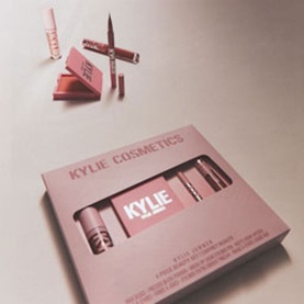 Kylie Cosmetics 4-Piece Makeup Set