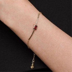 Manhattan Garnet Bracelet