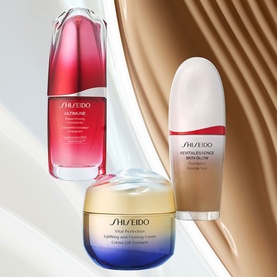 RevitalEssence Skin Glow Foundation