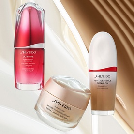 RevitalEssence Skin Glow Foundation