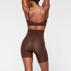 Mid Thigh Short Cocoa