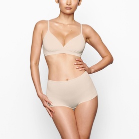 Boy Short Sand