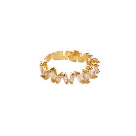 Lucca Ring