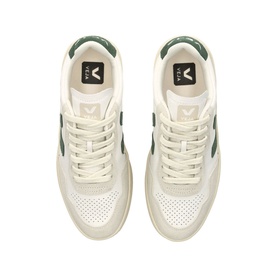 V-90 Trainers