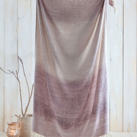 Bretton Throw Mauve