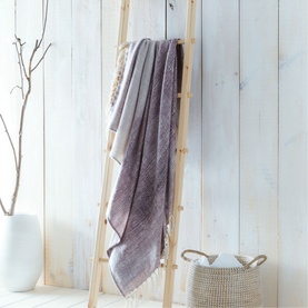 Bretton Throw Mauve