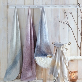 Bretton Throw Mauve