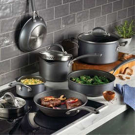 ScratchDefense Extreme Non-Stick Saut&eacute; Pan, Lid & Helper Handle 4.7L