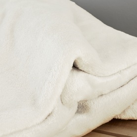 Raschel Velvet Throw Cream