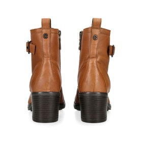 Snug Heeled Boots