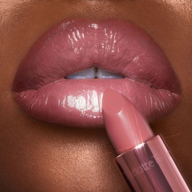 K.I.S.S.I.N.G. Lipstick