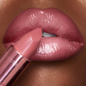 KISSING Lipstick
