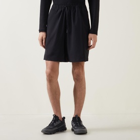Focus Shorts