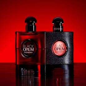 Black Opium Eau de Parfum Over Red