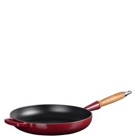 Signature Cast Iron Frying Pan With Wooden Handle 28cm
