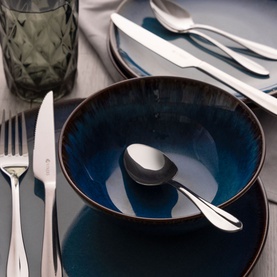 Everyday 16-Piece Cutlery Set with 4 Steak Knives