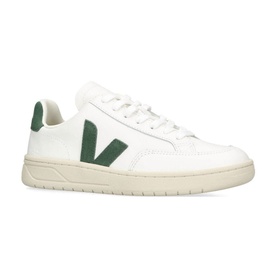 V 12 Trainers