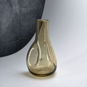 Monochrome Vessel Olive