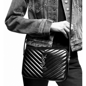 Lou Medium Quilted Camera Bag