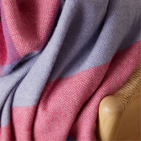 &Aacute;ine Lambswool Throw