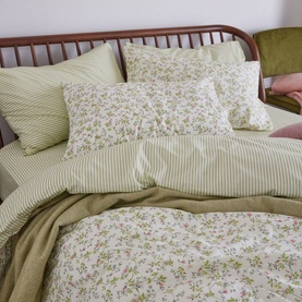 180 Thread Count Dainty Lily Duvet Set