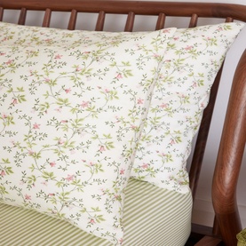 180 Thread Count Dainty Lily Pillowcase Set