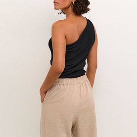 Pia One-Shoulder Top