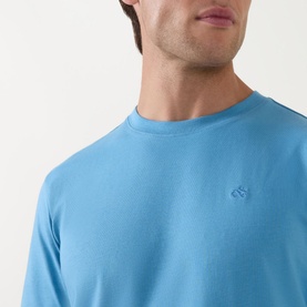 Essential Logo T-Shirt