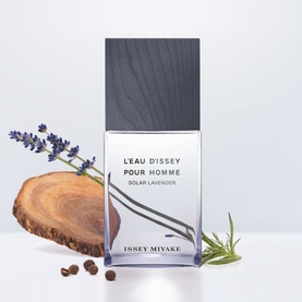 Issey Miyake L'Eau d'Issey pour Homme Solar Lavender Eau de Toilette Intense 50ml bottle with lavender sprigs and wood slice backdrop