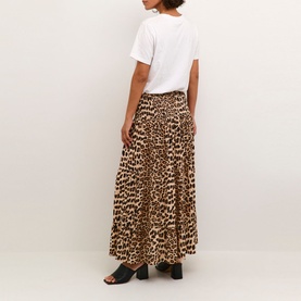 Mid-Rise Leopard Skirt