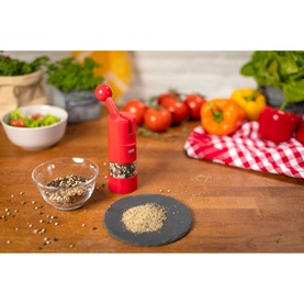 Ratchet Spice Grinder