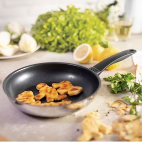 Classic Frying Pan 24cm