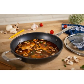 Easy Pro Helper Handle Saut&eacute; Pan 28cm