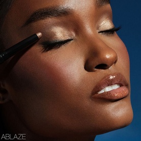 Total Seduction Eyeshadow Stick
