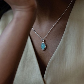 Aqua Chalcedony Stepping Stone Necklace